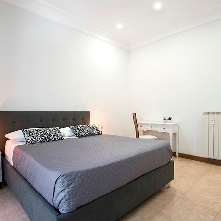 Appia Luxe - A Poche Fermate Del Centro Appartement Rome Buitenkant foto